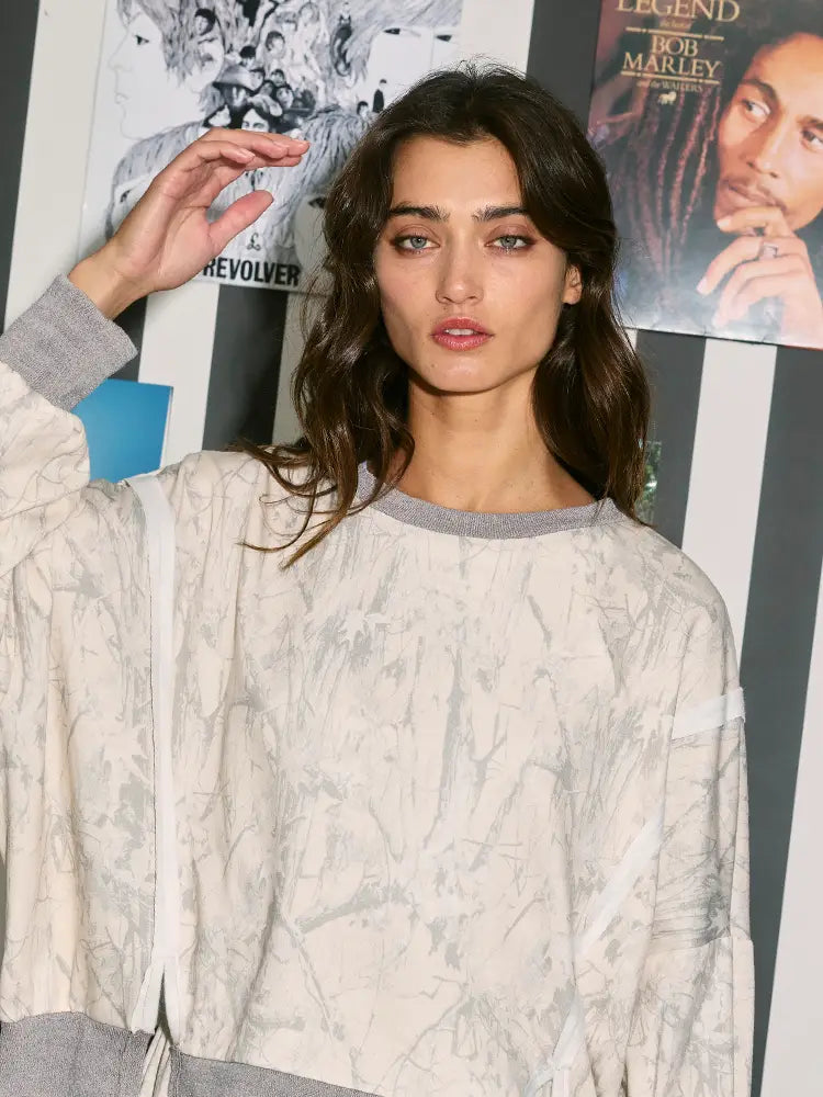 Raw Edge Details Sweatshirt