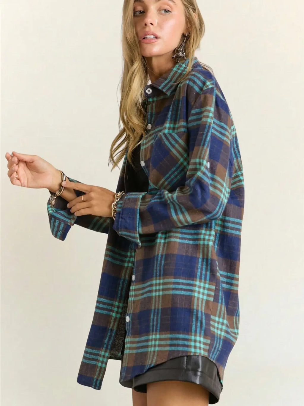 Long Sleeves Button Down Plaid Shirt