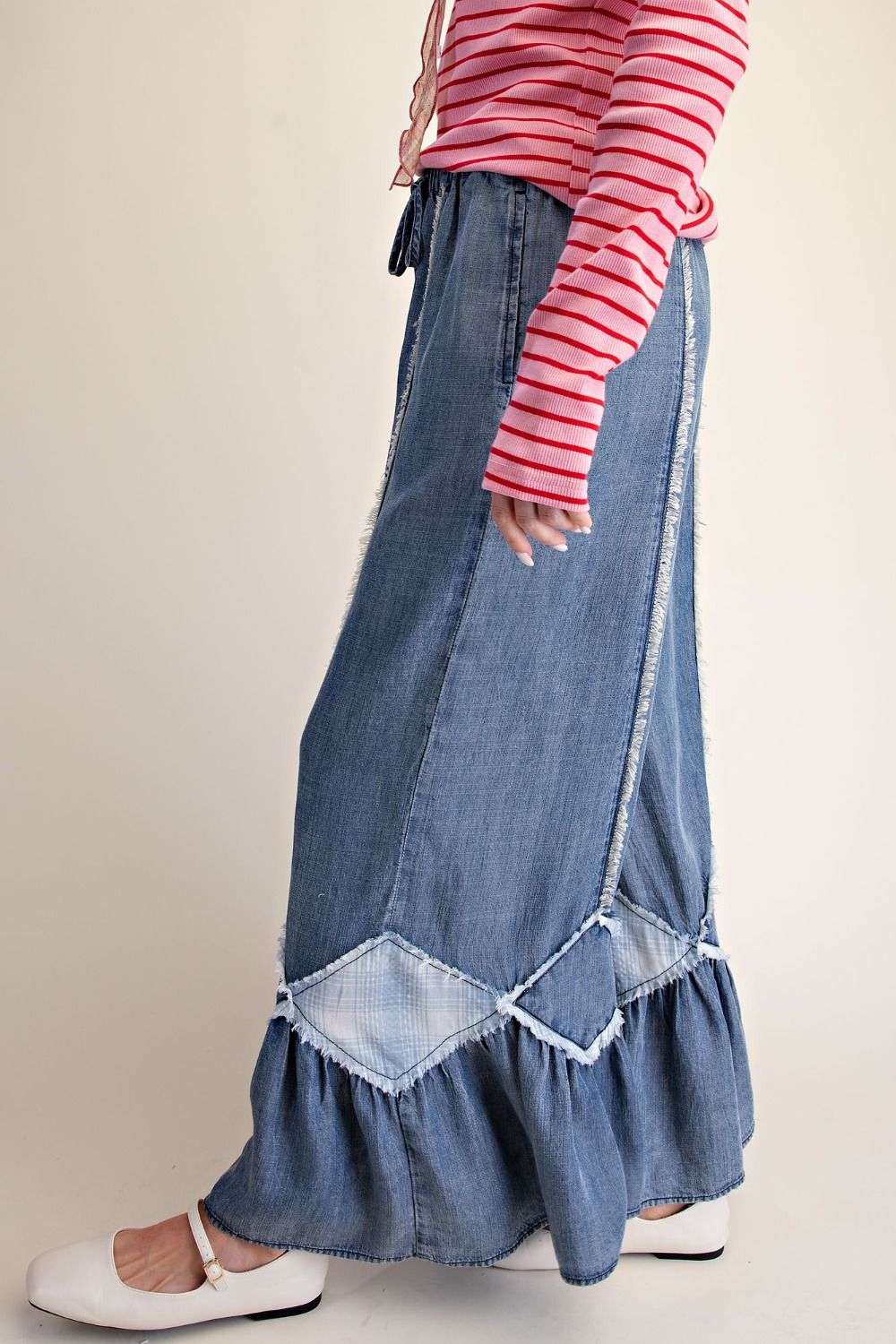 Ruffle Bottom Washed Chambray Pants