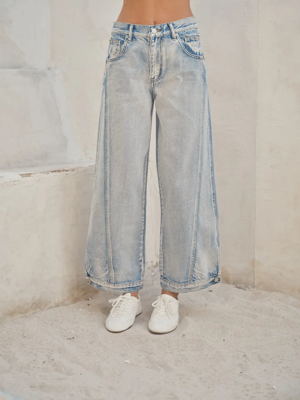 Curve Sideseam Two Way Detail Vintage Washed Jeans