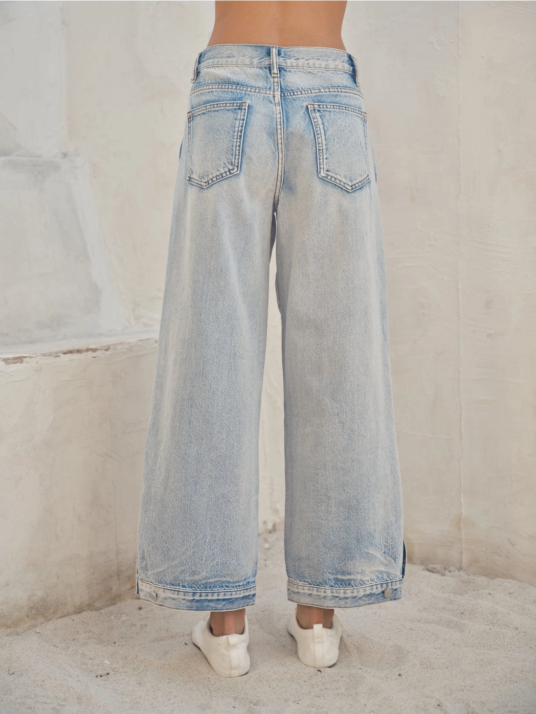 Curve Sideseam Two Way Detail Vintage Washed Jeans
