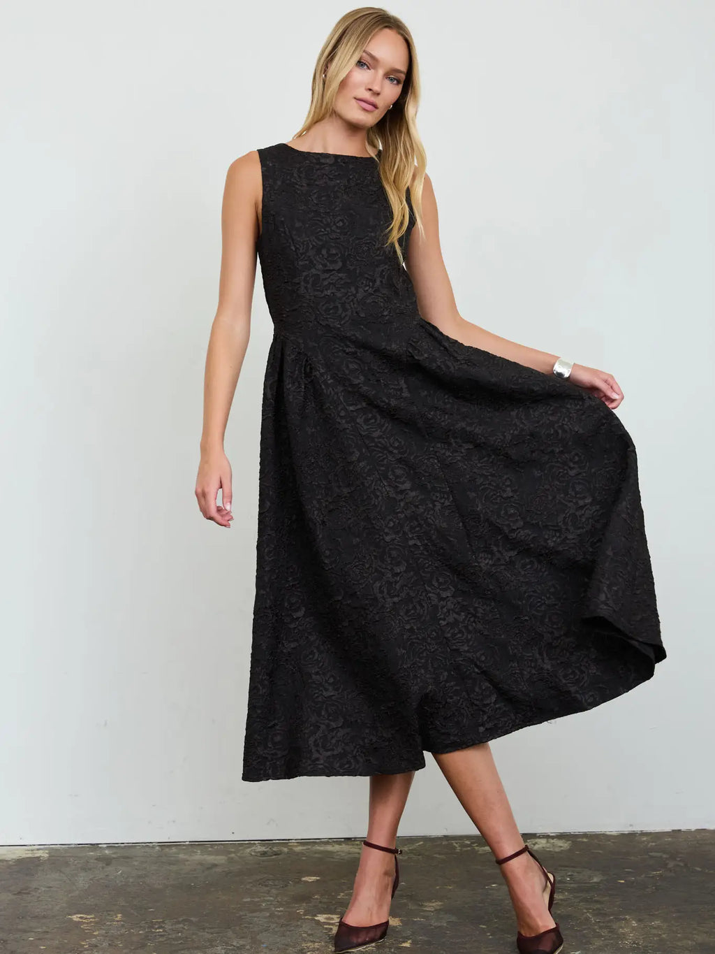 Textured Floral Jacquard Boat Neck Midi Dress
