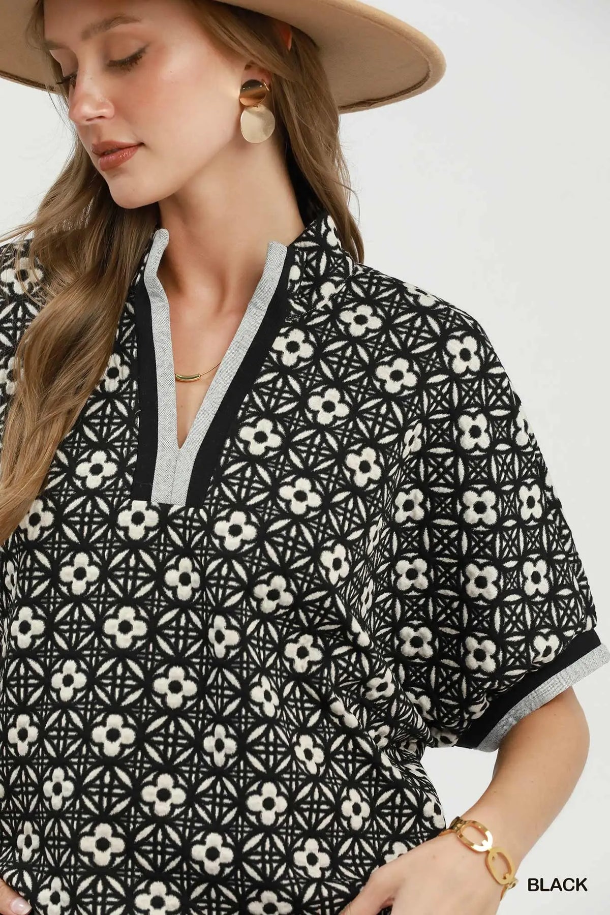 Jacquard Floral Textured Contrast Trim Pullover Top