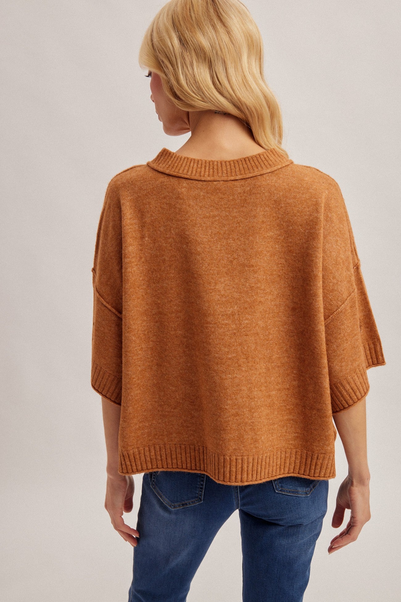 Horseshoe Embroidered Short Sleeve Sweater