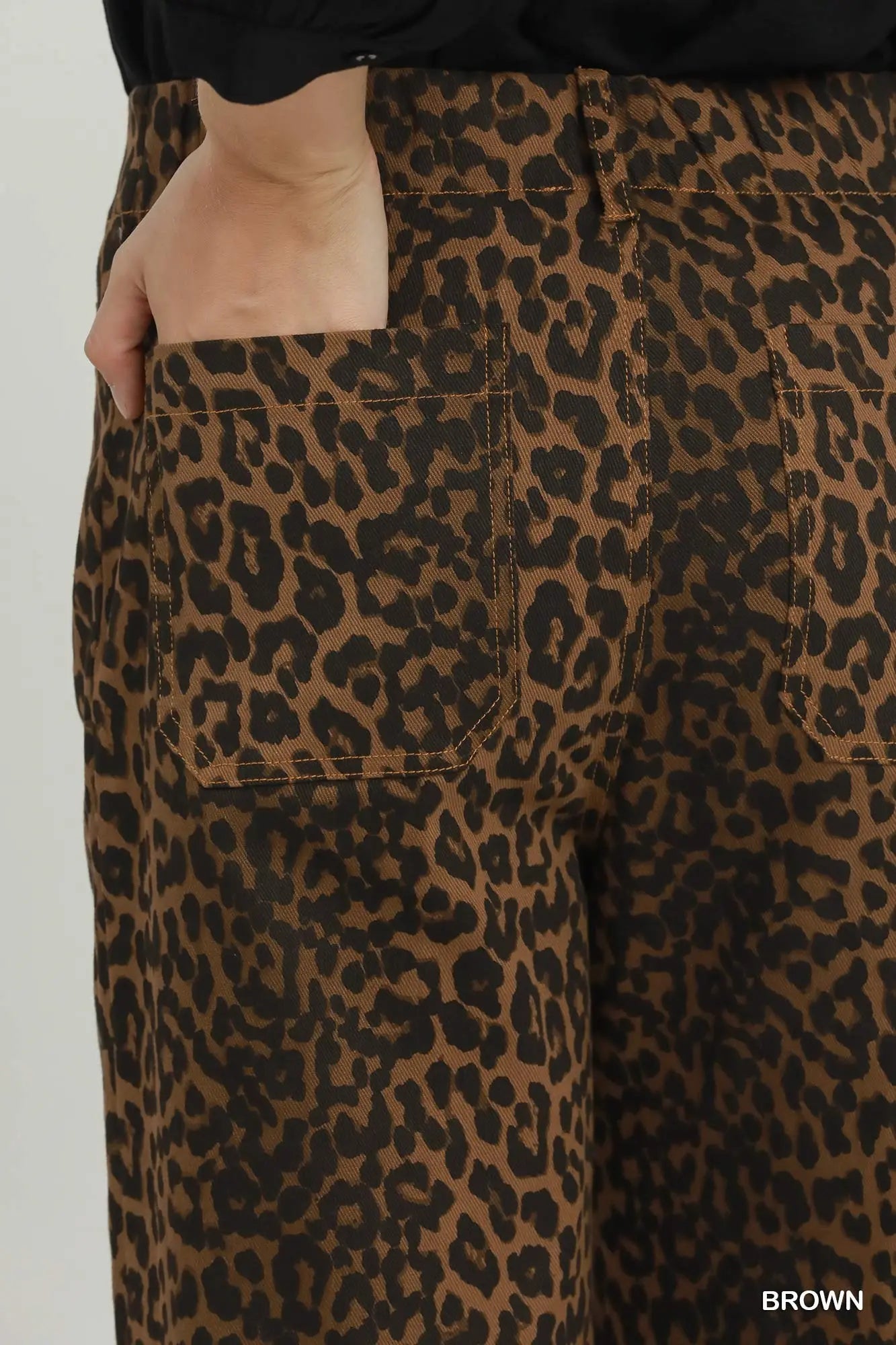 Leopard Print Wide Leg Cropped Pants