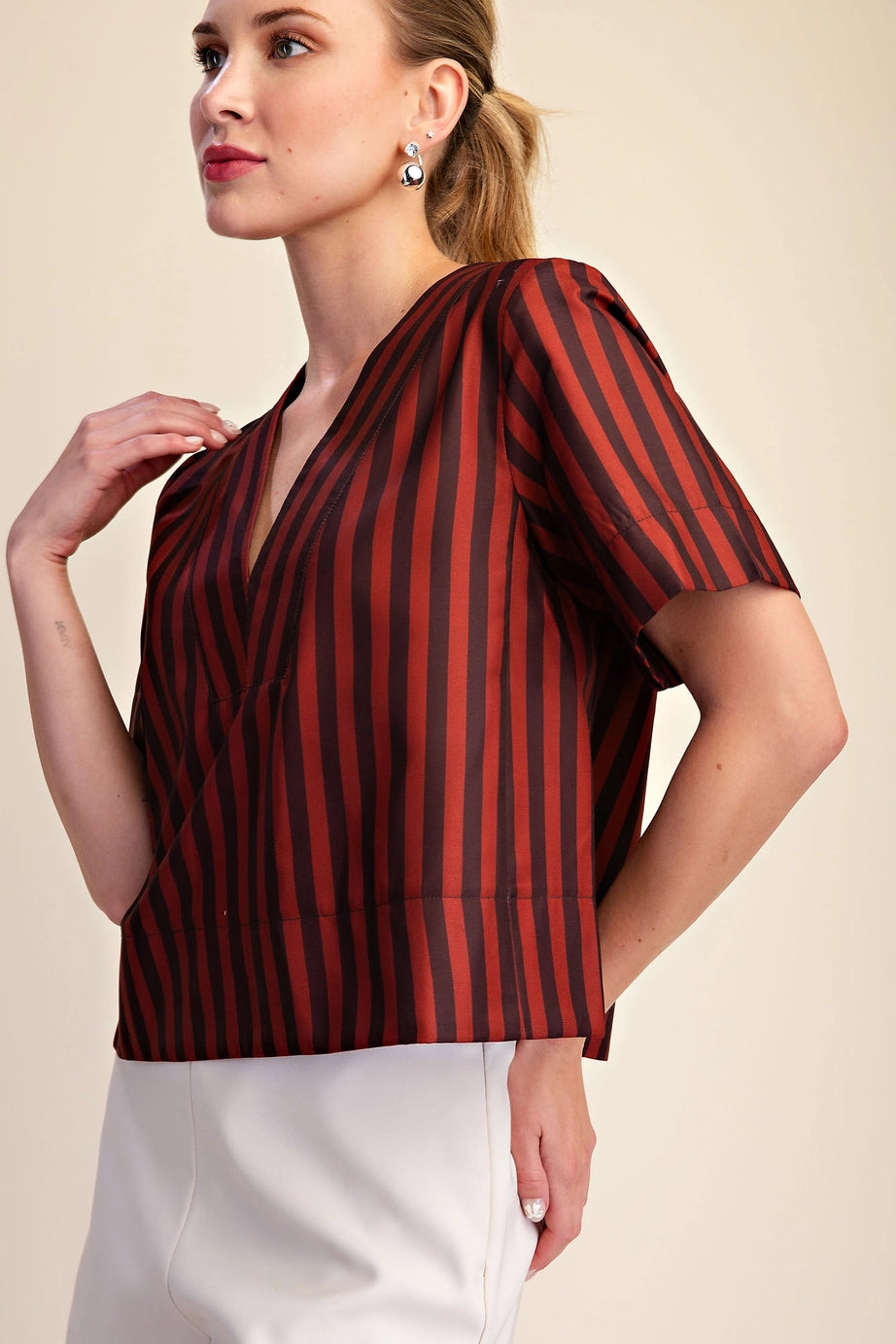 V-Neck Stripe Top Short Sleeve