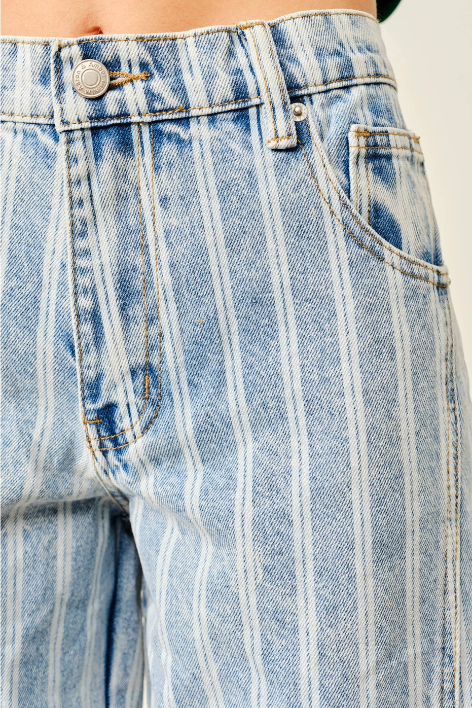 Striped Denim Balloon Washed Jeans