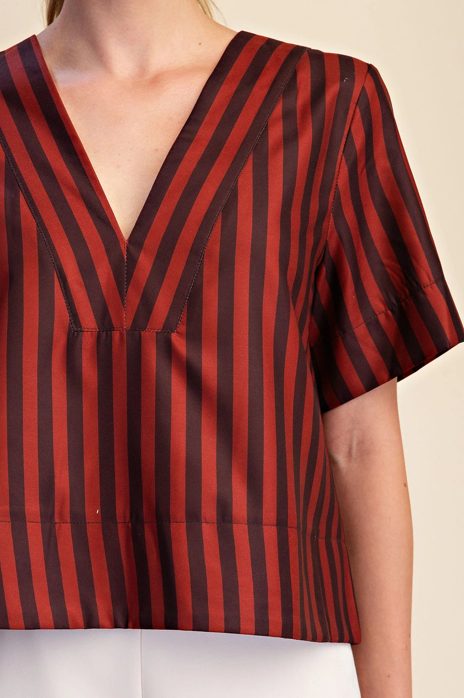 V-Neck Stripe Top Short Sleeve
