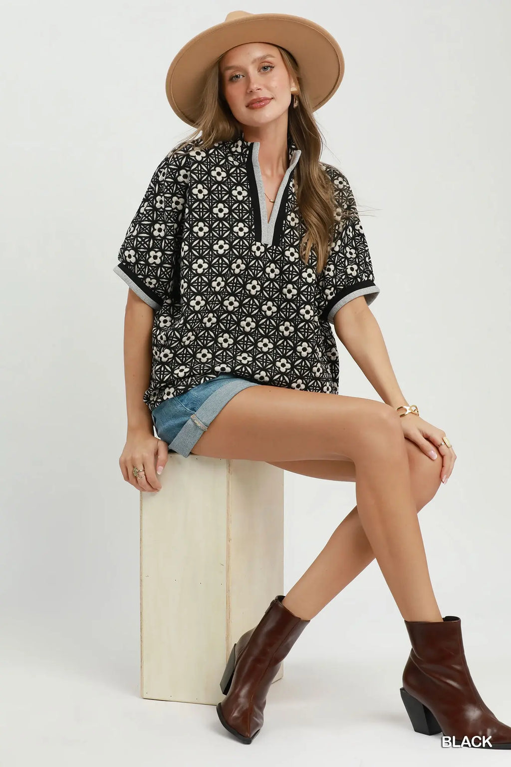 Jacquard Floral Textured Contrast Trim Pullover Top