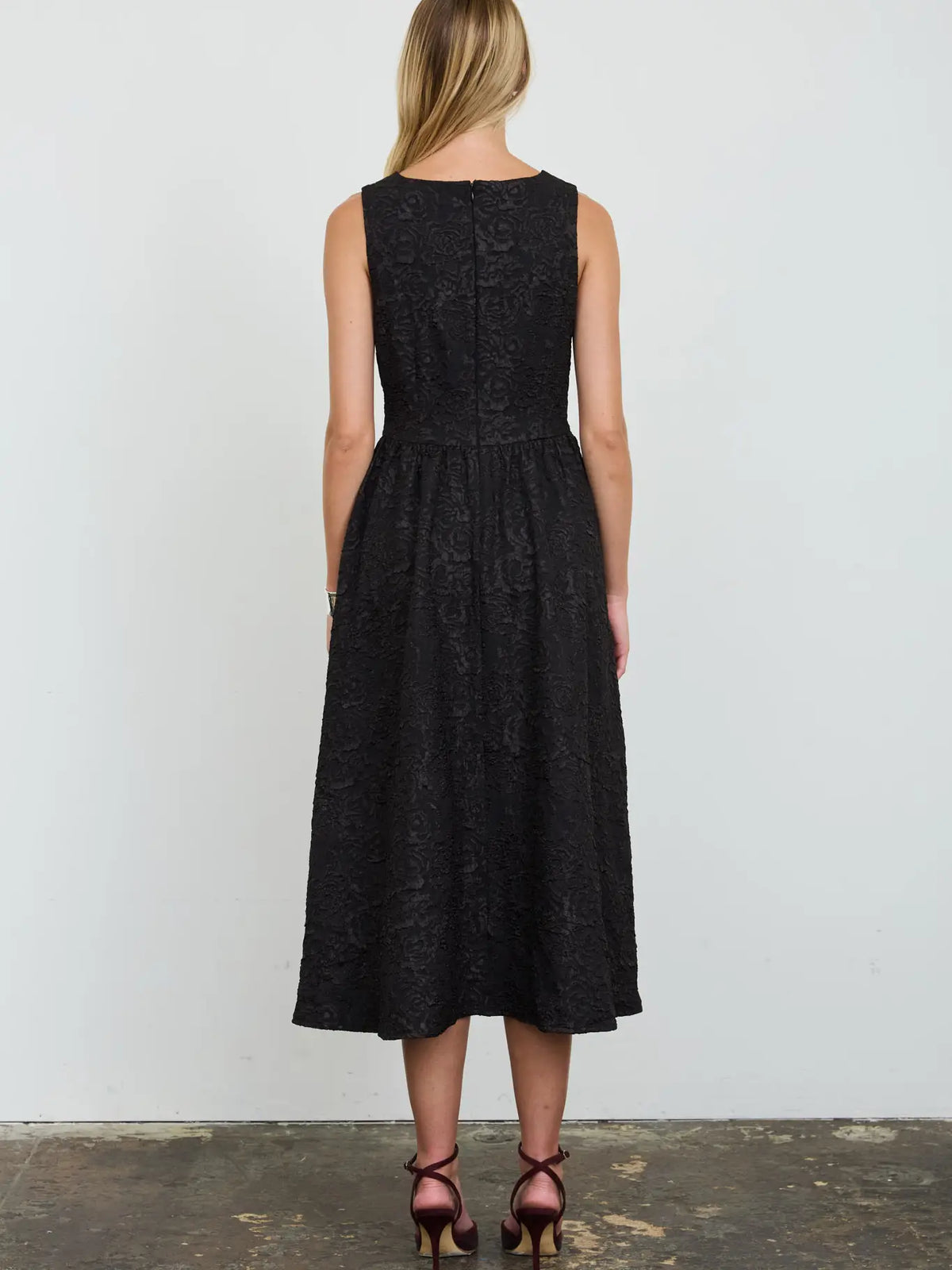 Textured Floral Jacquard Boat Neck Midi Dress
