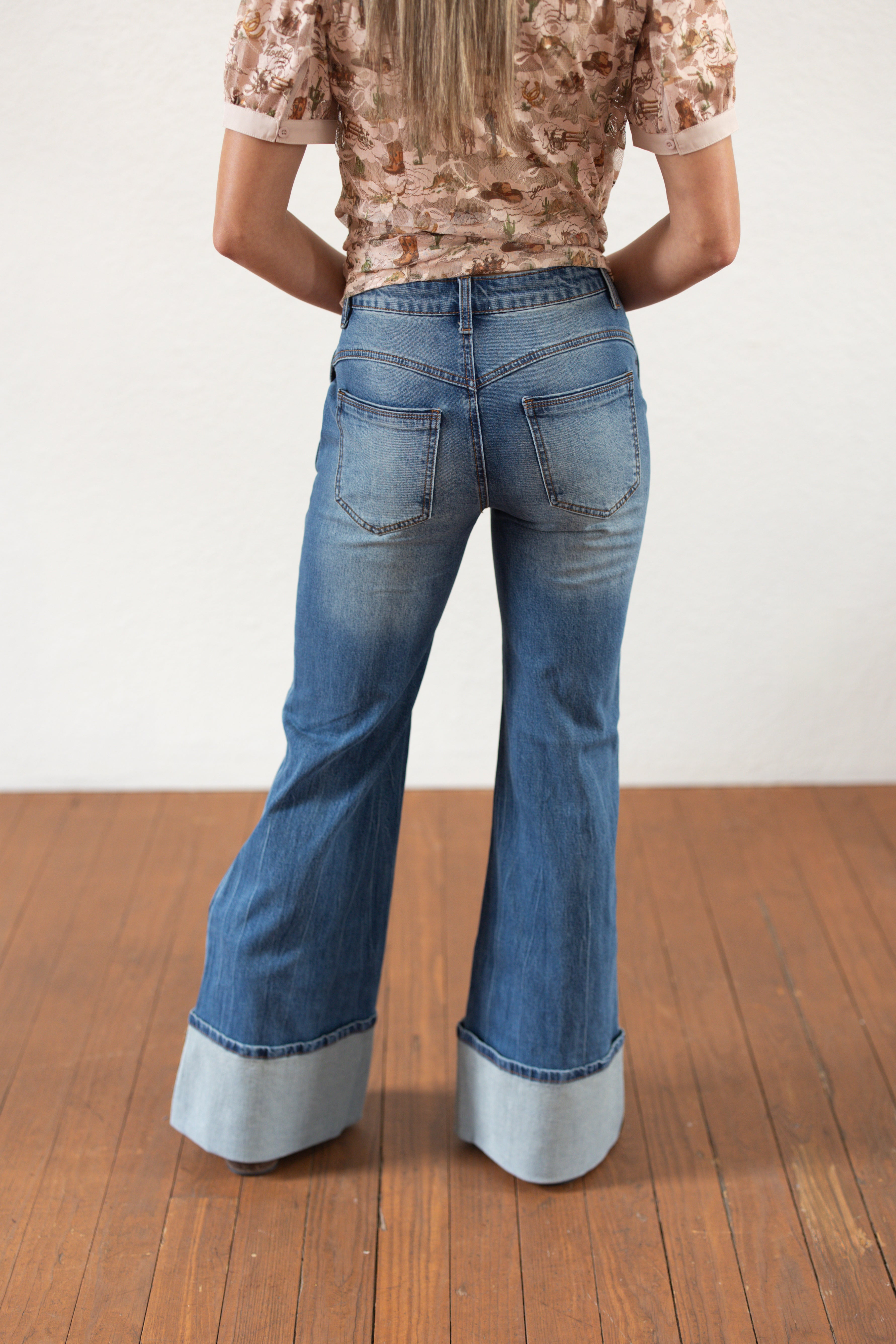 Wide Leg Cuffed Jeans