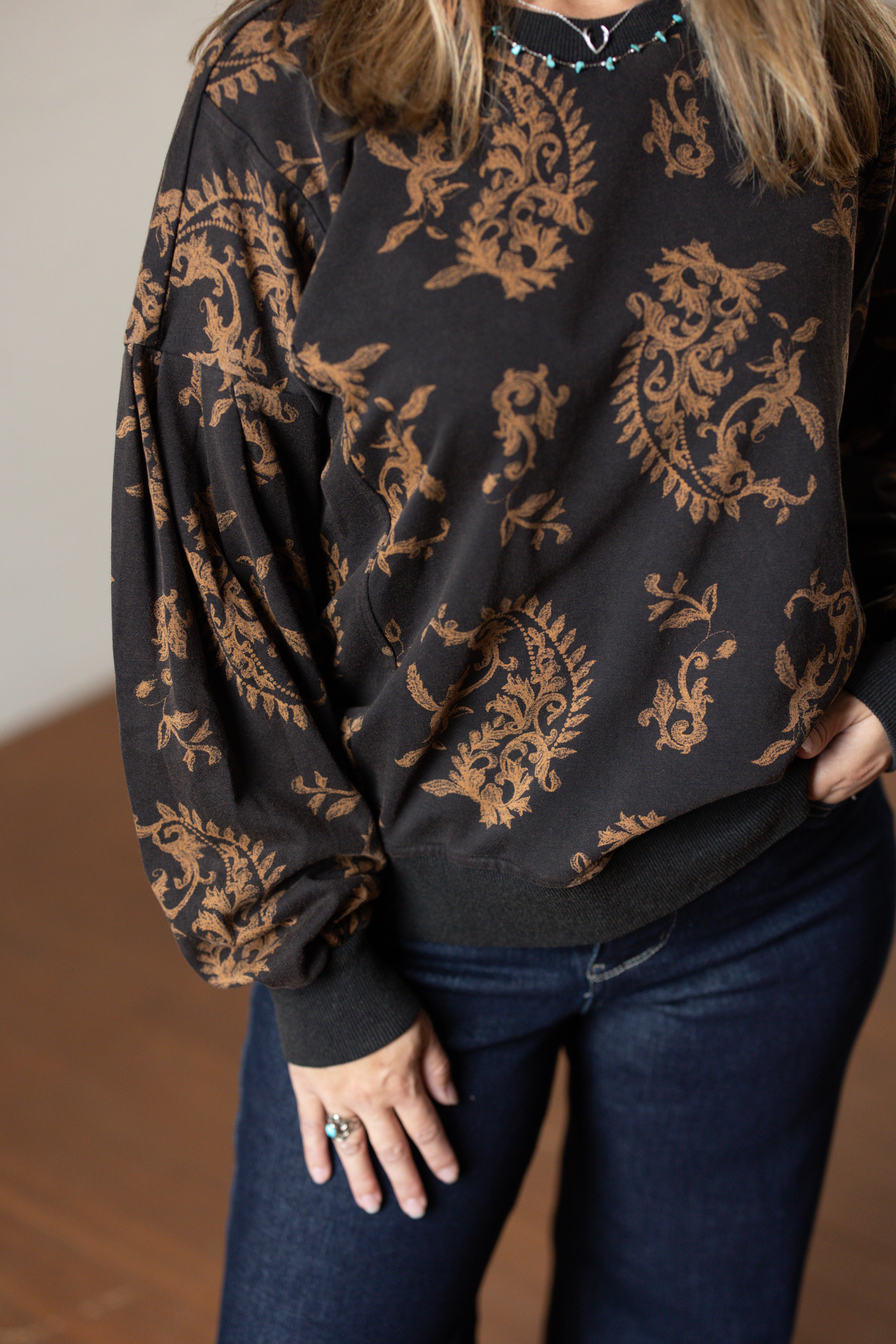Paisley Print Round Neck