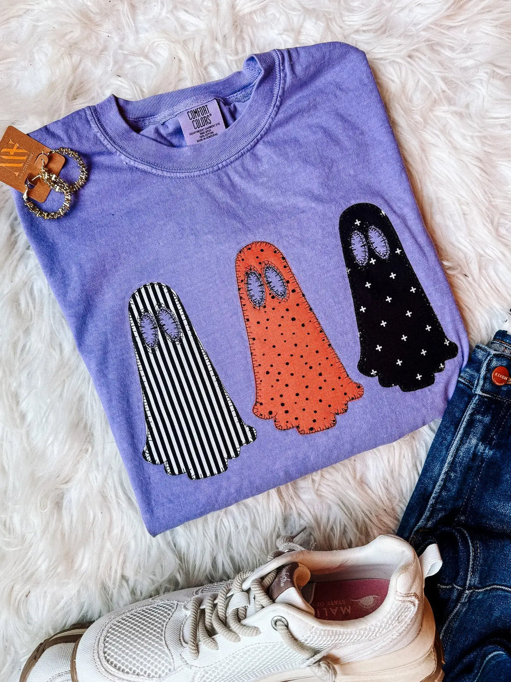 3 Spooky Ghosts Appliqué Graphic Tee