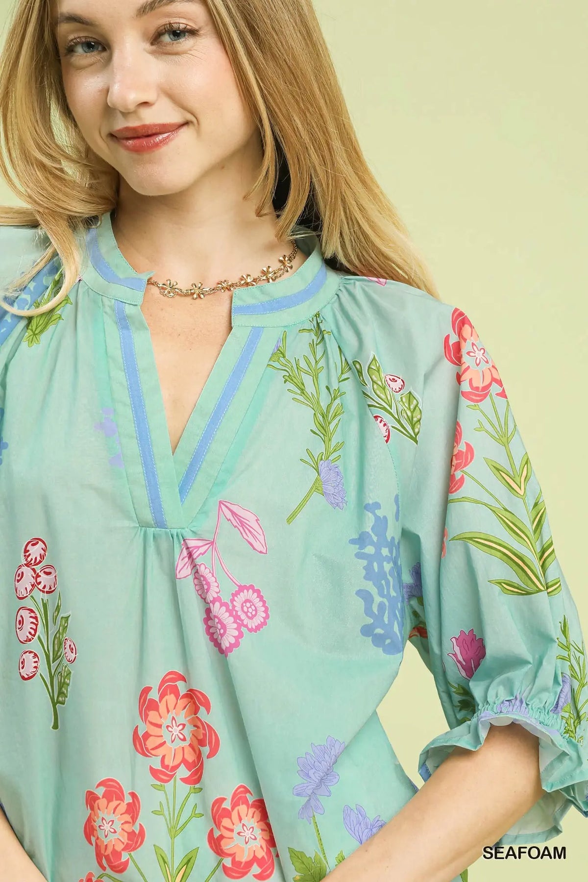 Floral Split Neck Puff Sleeve Top