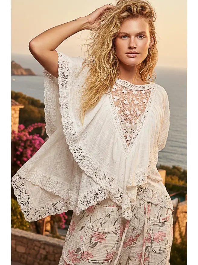 Lace Trim V Ruffle Detail Textured Woven Short Sleeve Top