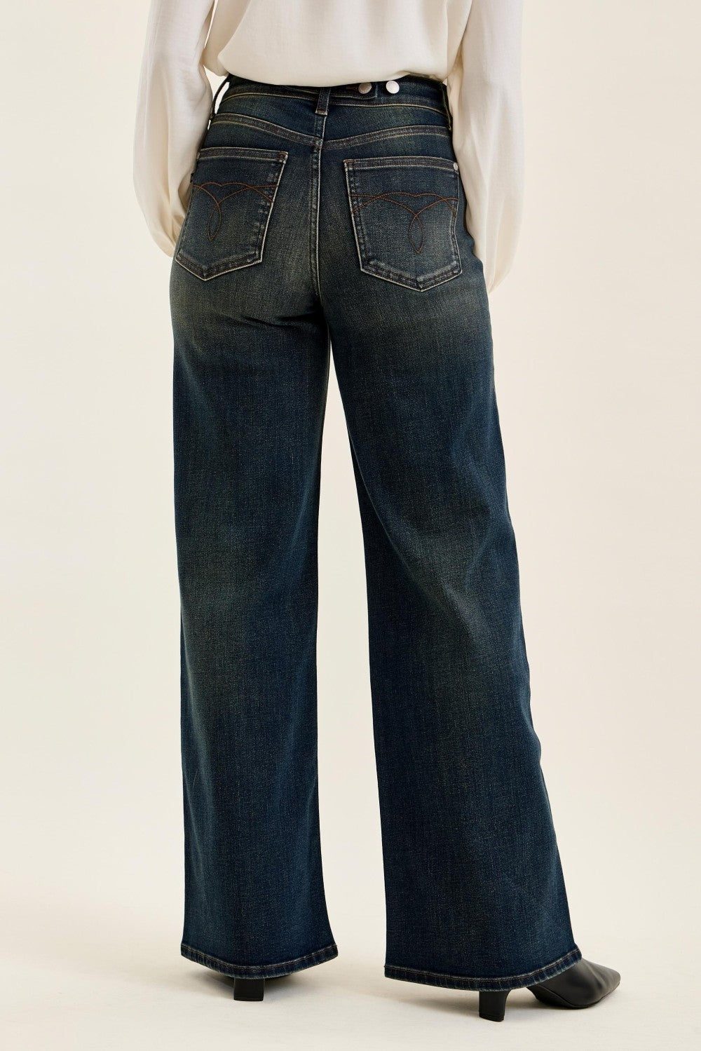 HW Lux Retro Wide W/ Adjustable Tab