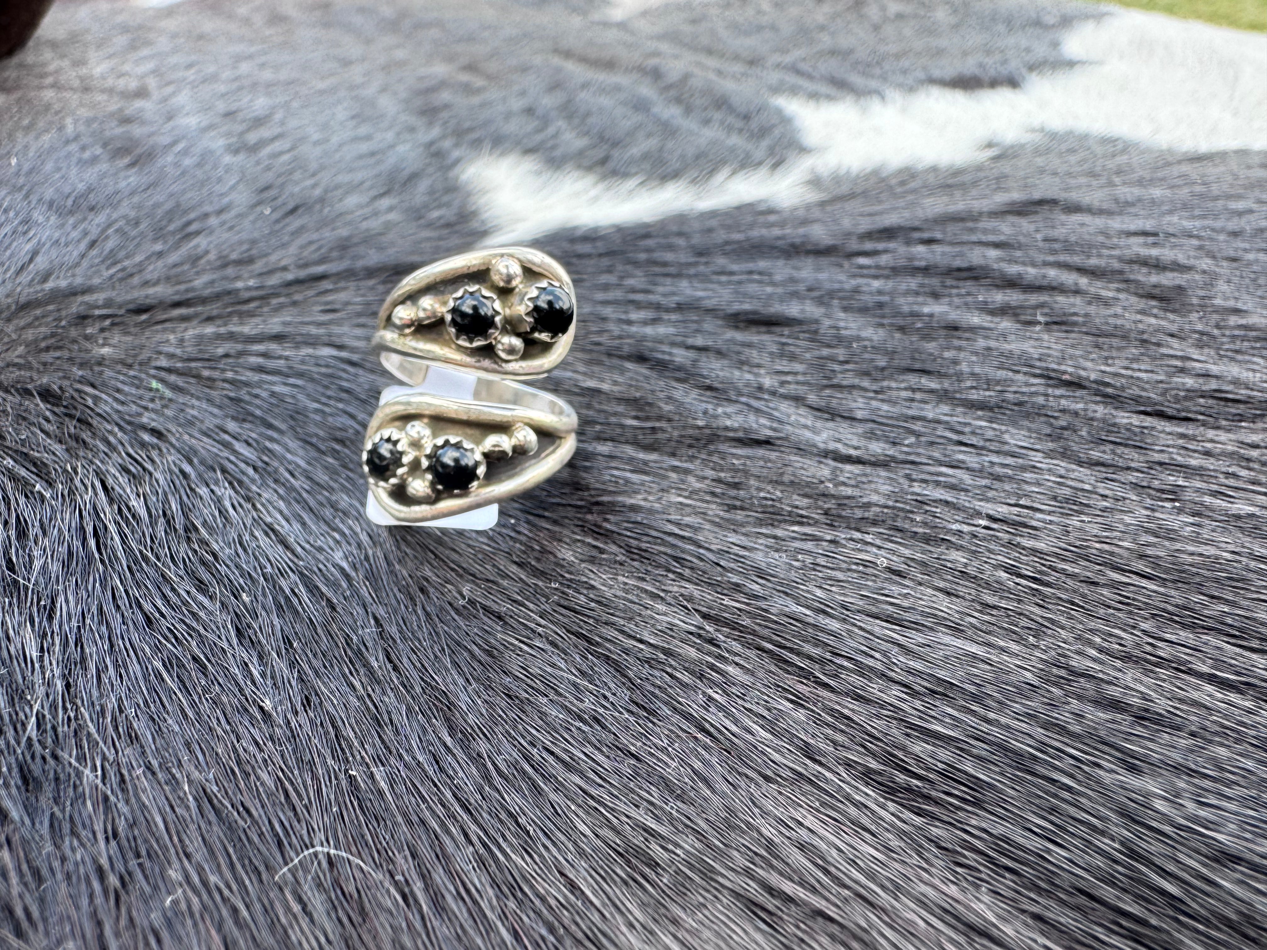Awena Ring