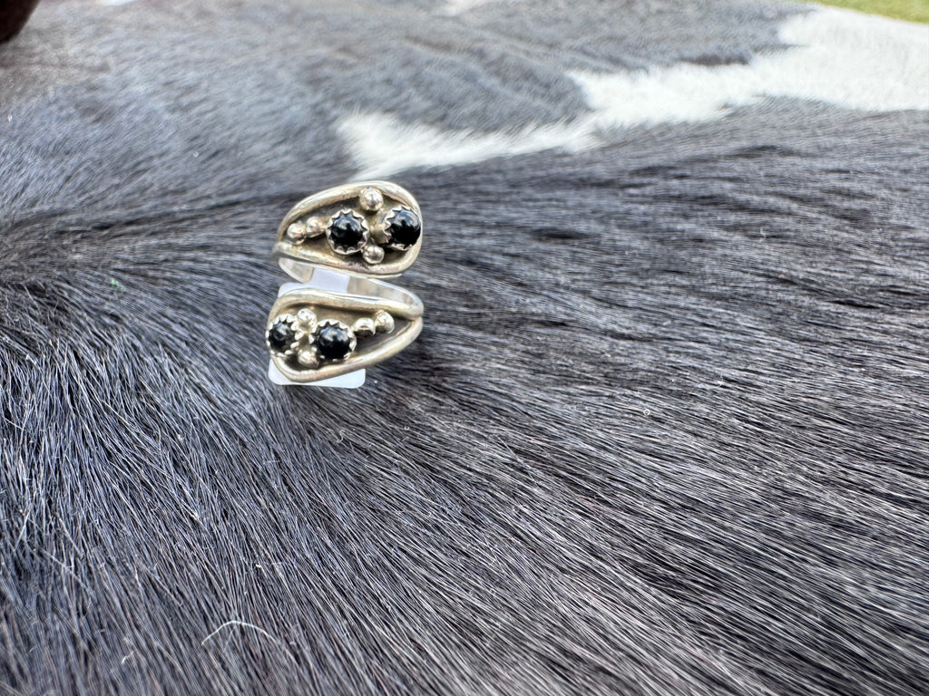 Awena Ring