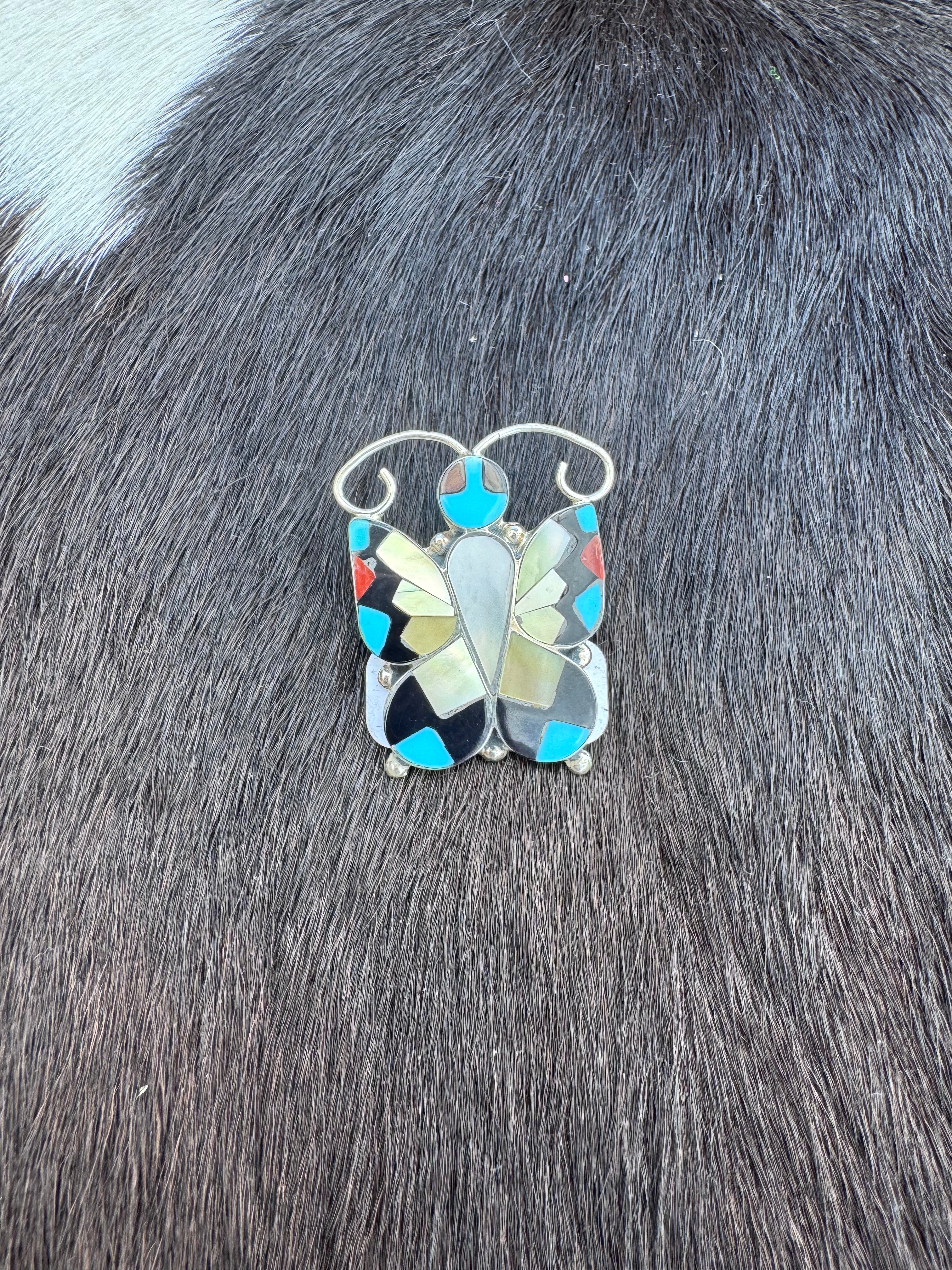Aponi Pendant