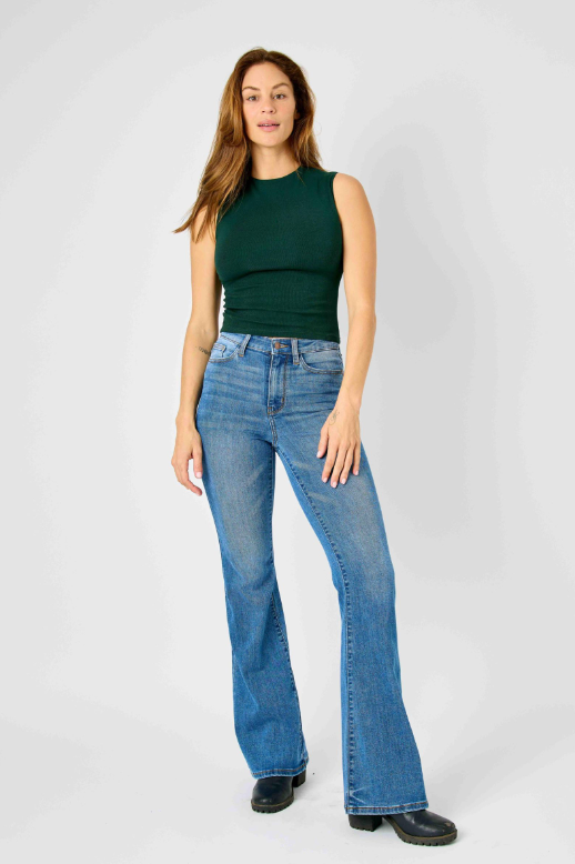 HW Classic Flare Jeans