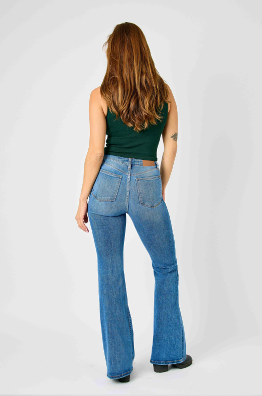 HW Classic Flare Jeans