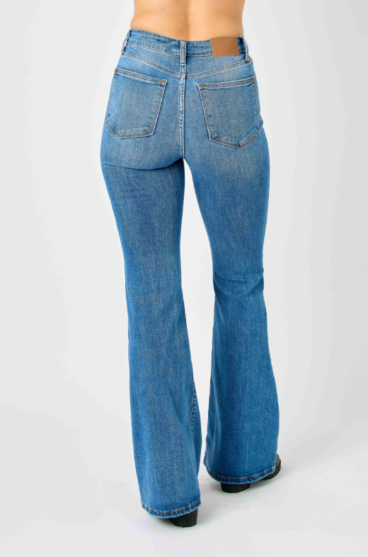 HW Classic Flare Jeans